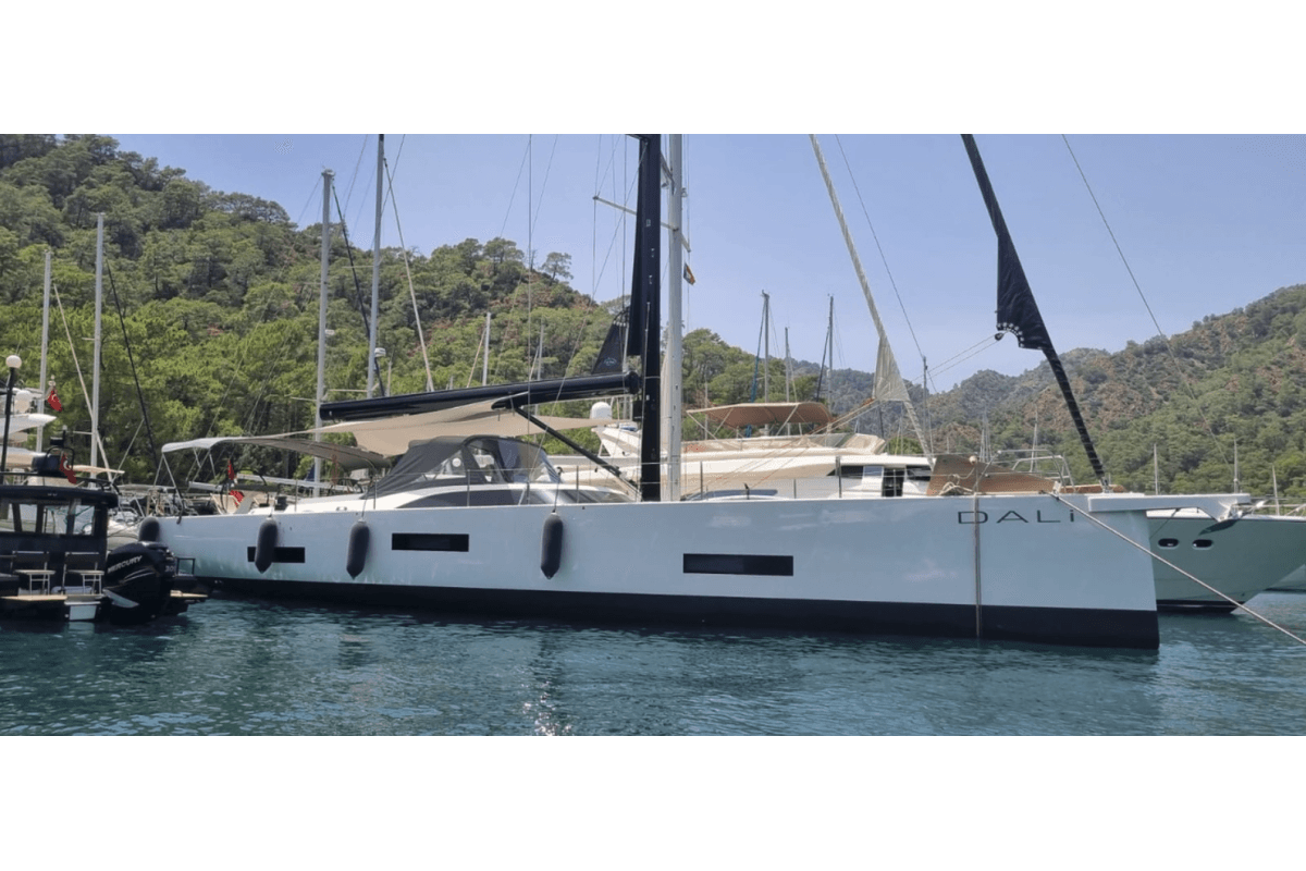 2021 Solaris 64 RS — photo 1