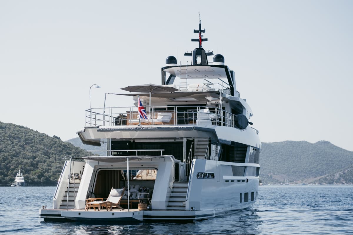 EBYSHİNE — 2023 Blaundus V30 — fotoğraf 4