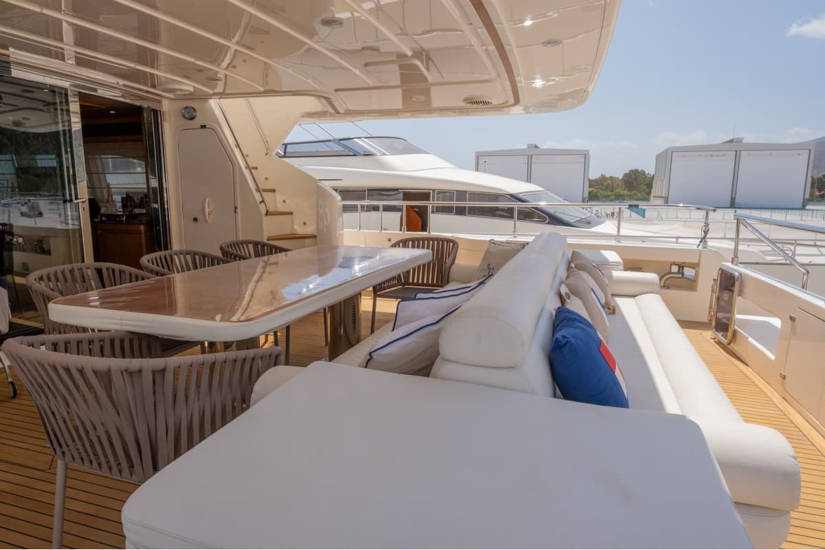 BLEU BLANC — 2009 Ferretti Custom Line 97 — fotoğraf 4