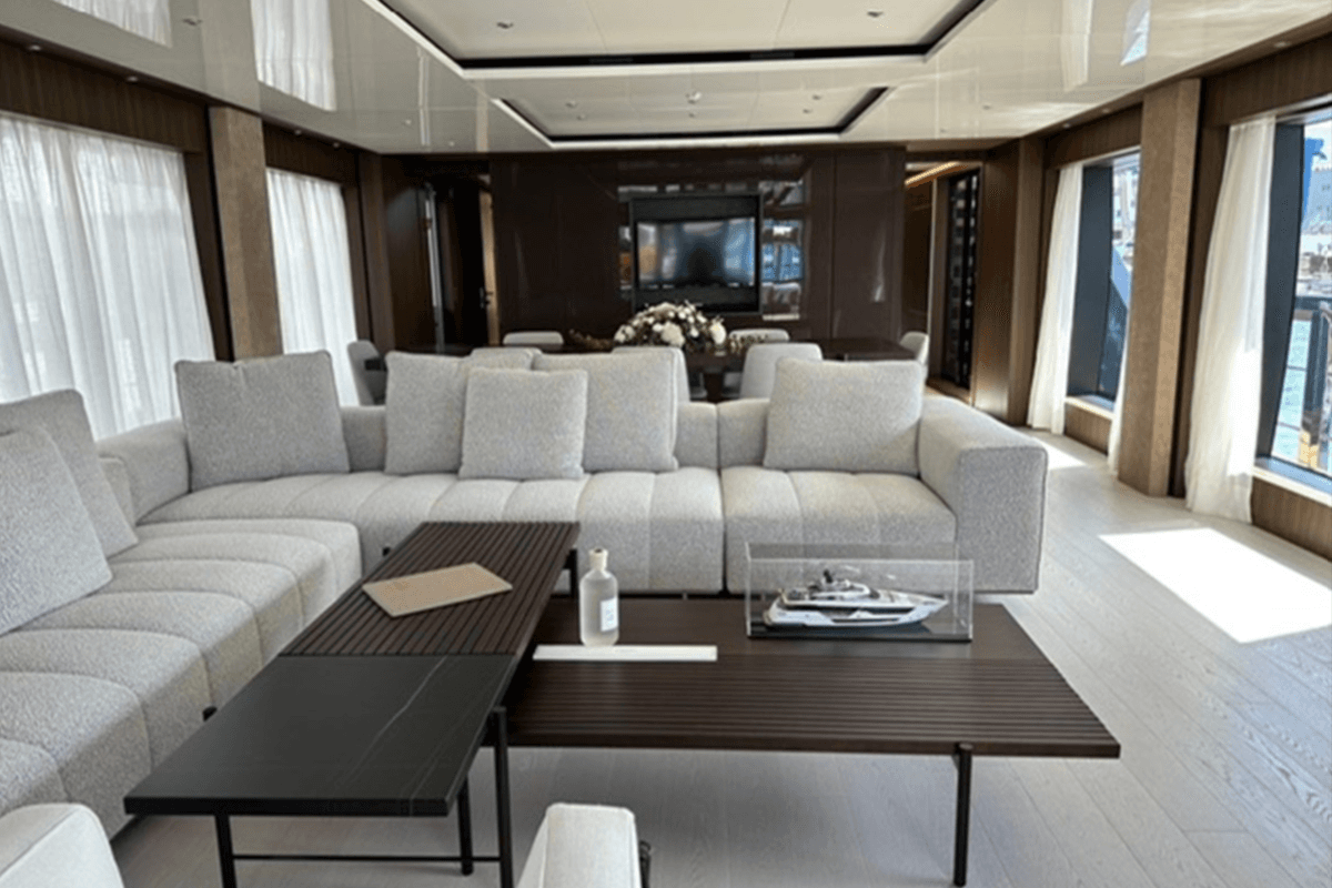 ETOILE — 2023 Custom Line 106 — photo 4