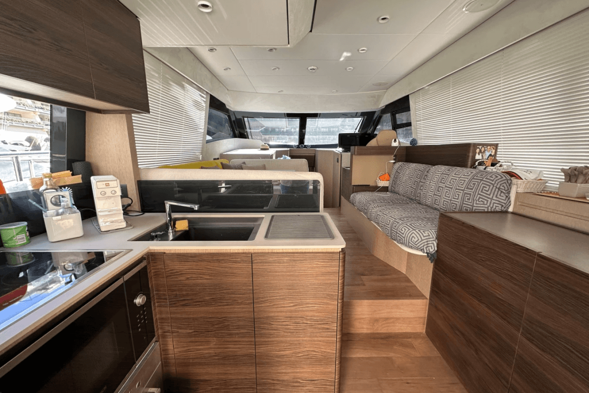 2021 Ferretti 500 — photo 3