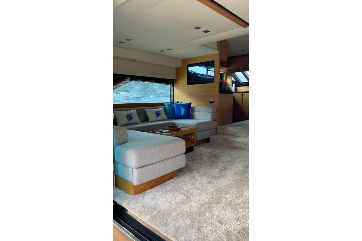 2013 Fairline Squadron 58 — photo 5