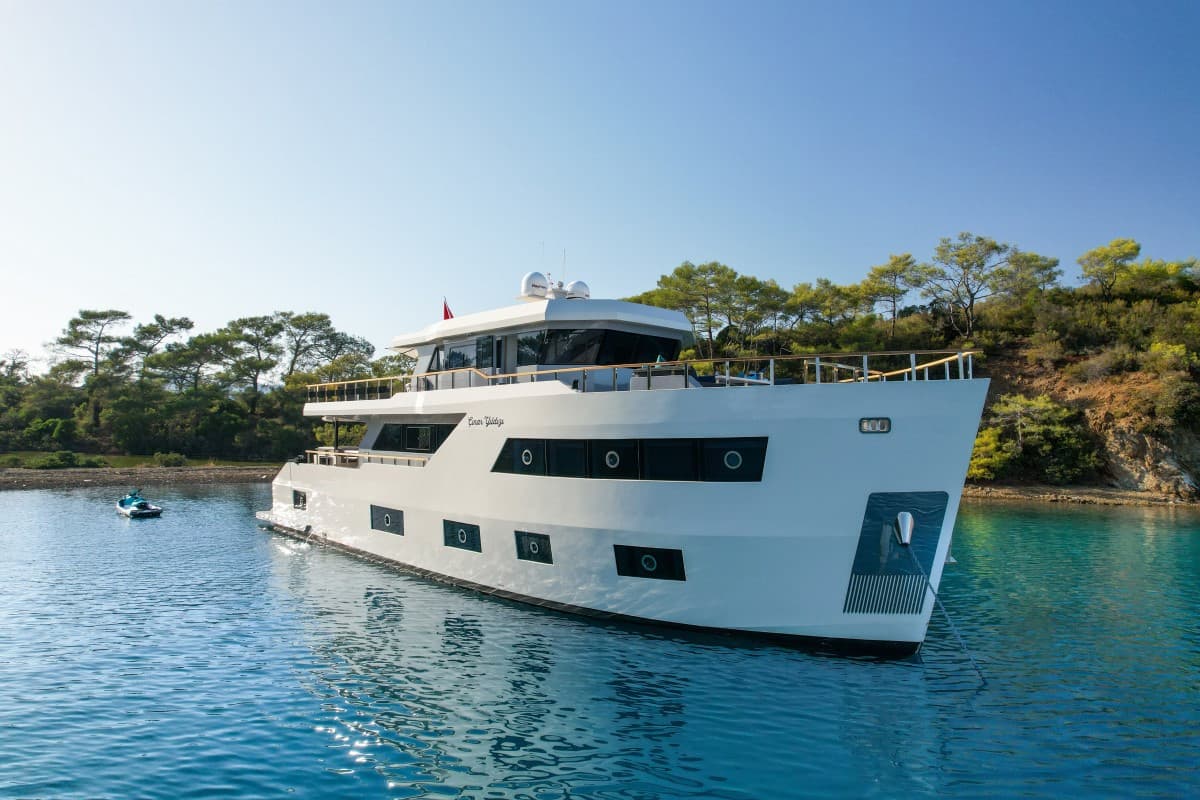 ÇINAR YILDIZI — 2021 Custom 28M — fotoğraf 2