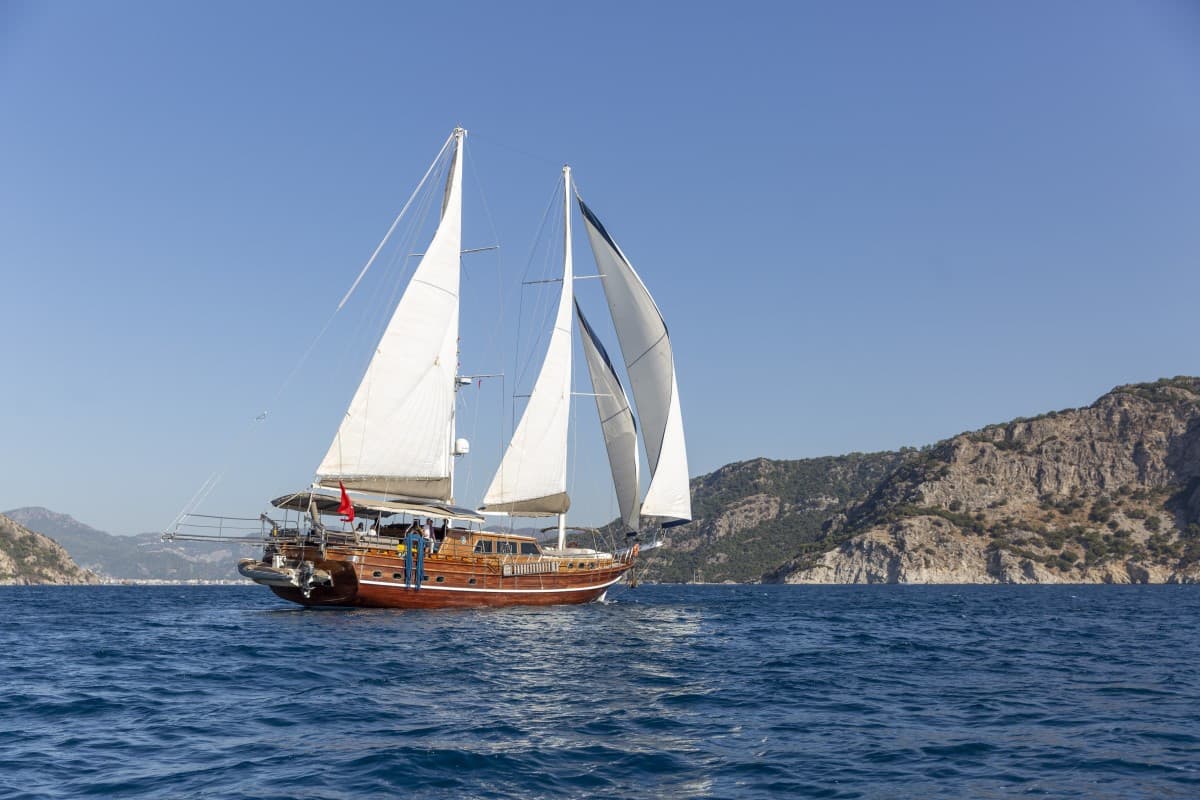 YÜCEBEY — 2006 Custom 24M — fotoğraf 2