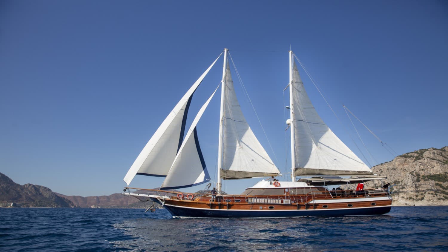 YÜCEBEY1 — 2008 Custom 24M