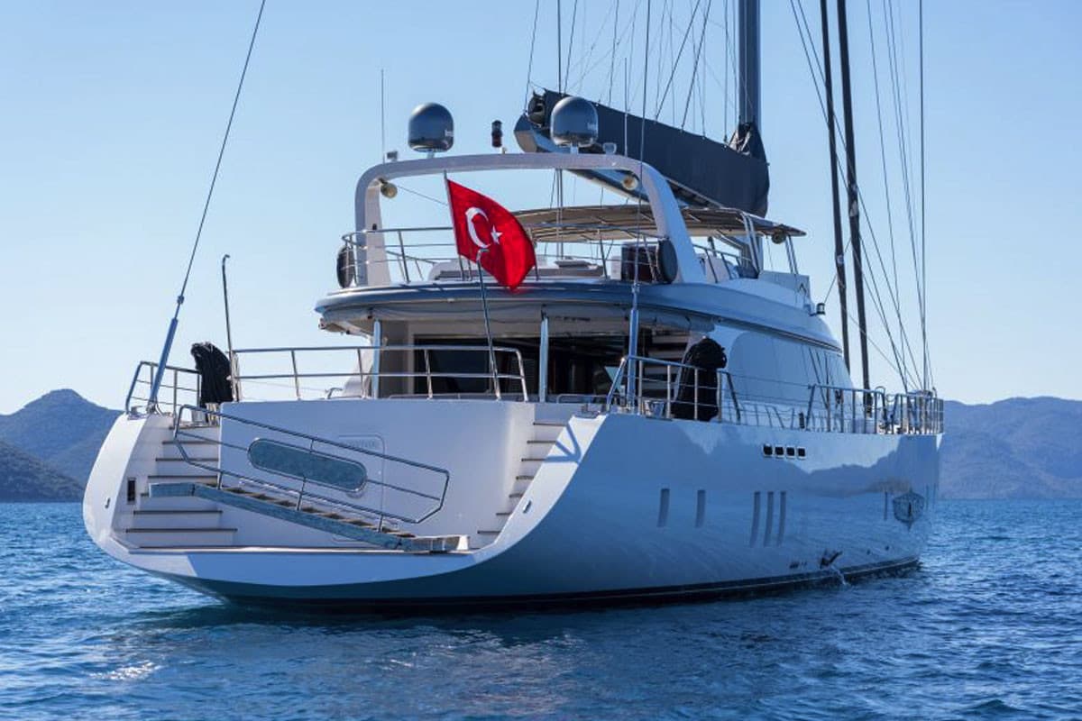 SON OF WIND — 2021 Custom 43M — photo 2