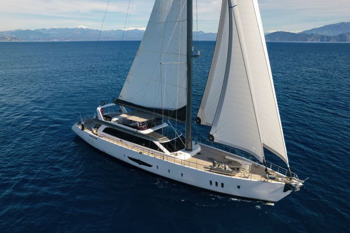 SON OF WIND — 2021 Custom 43M — photo 3