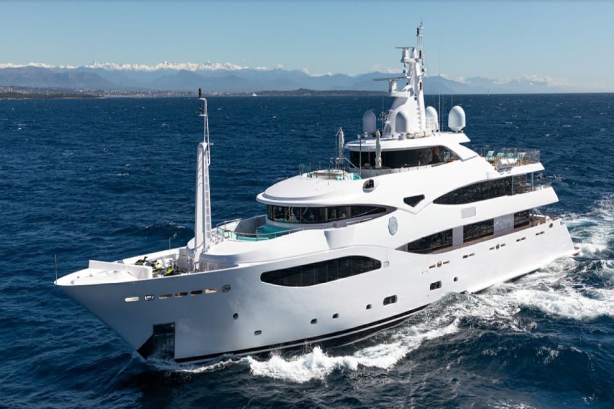 AIFER — 2011 CRN 60 M — photo 2