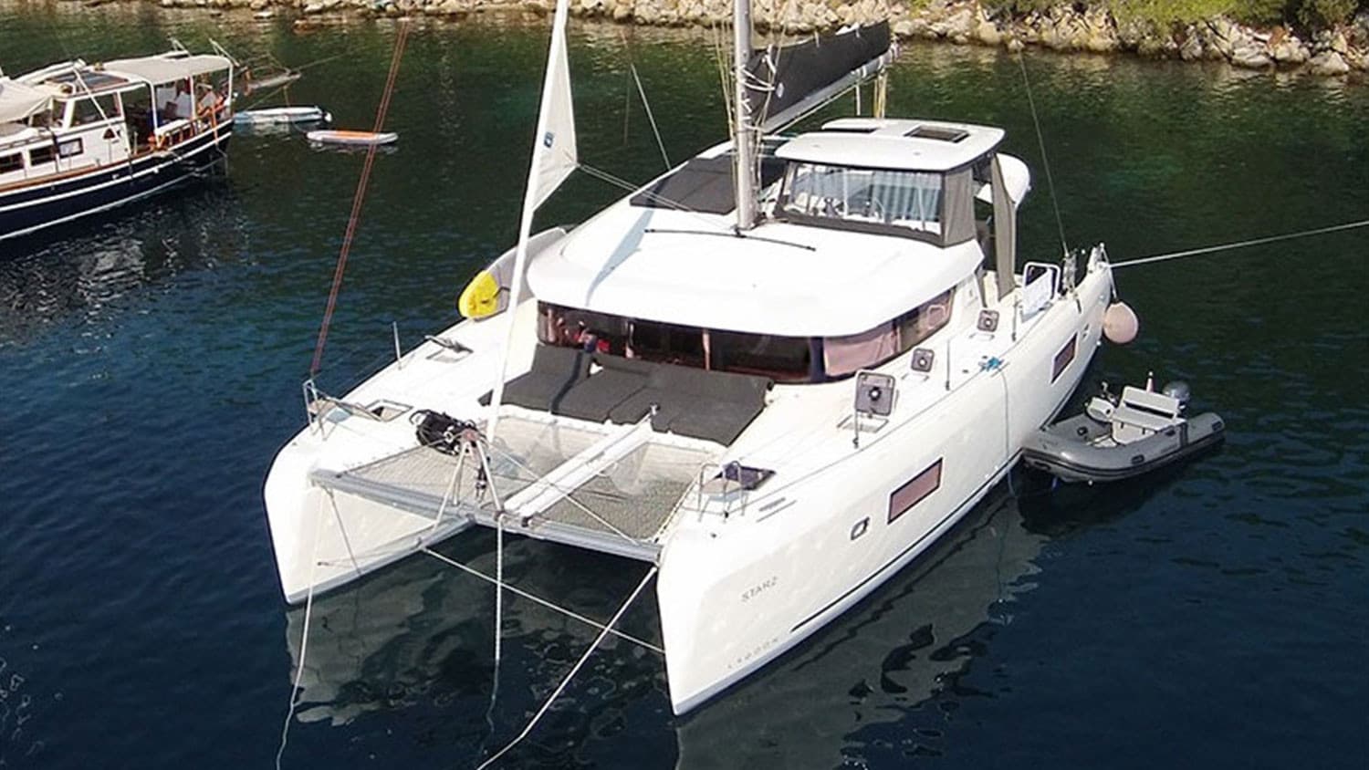 STARZ — 2018 Beneteau Lagoon 42