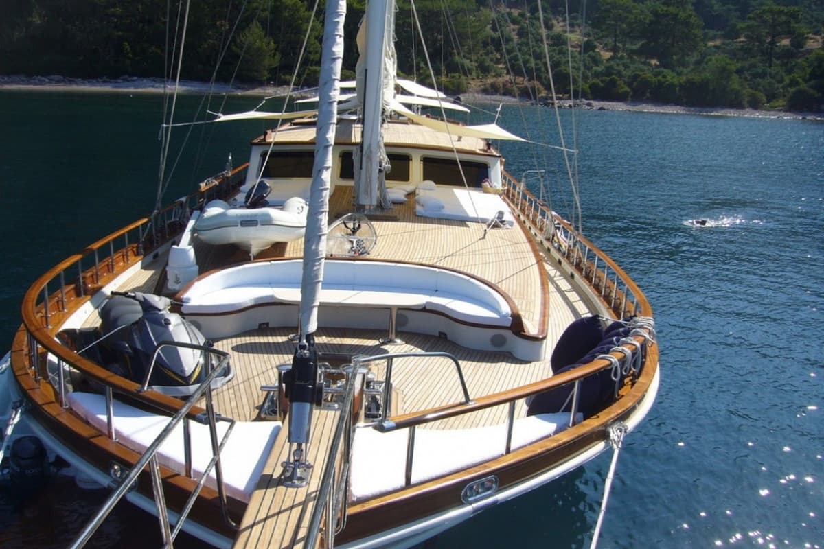KAYA GÜNERİ V — 2009 Gulet Custom — photo 2