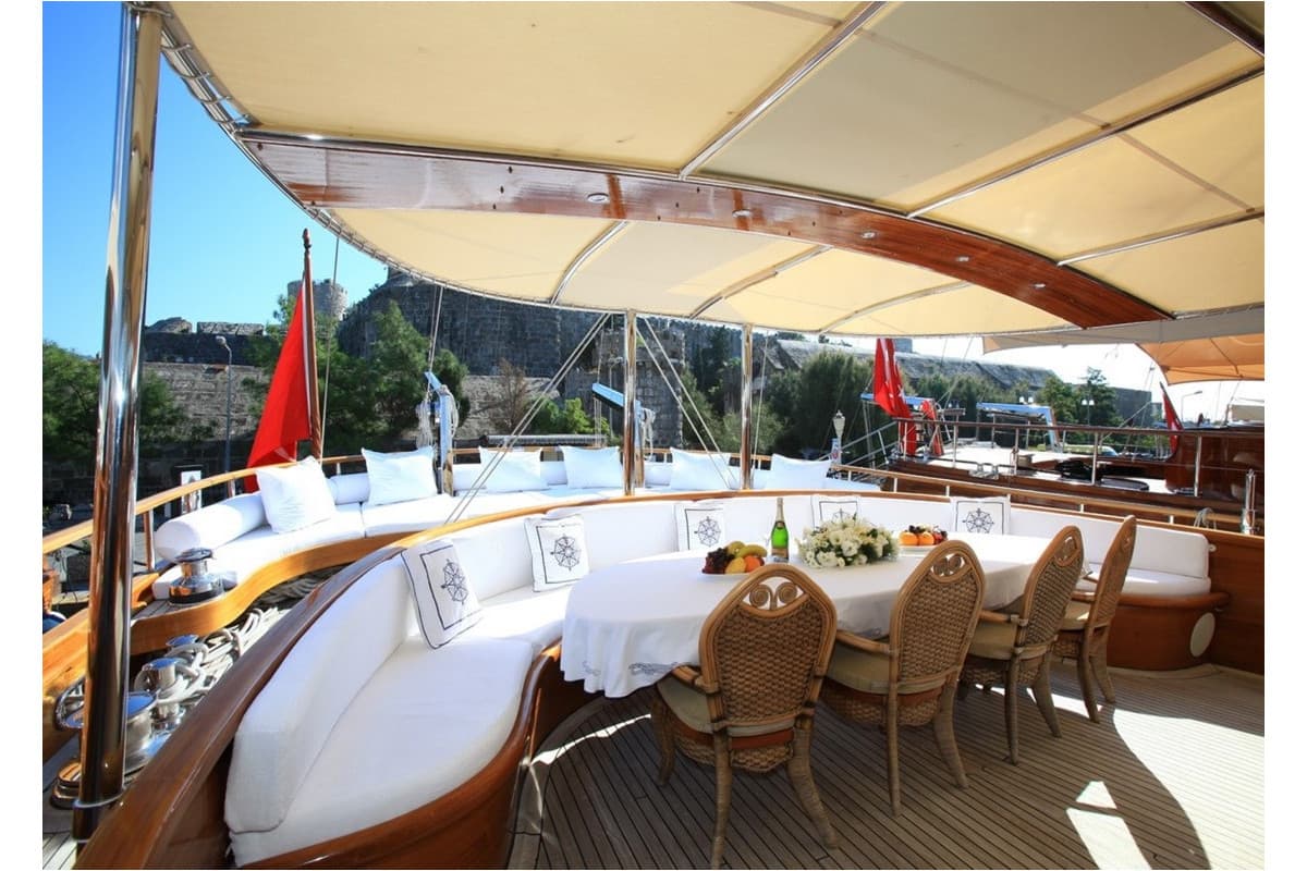 KAYA GÜNERİ V — 2009 Gulet Custom — photo 3