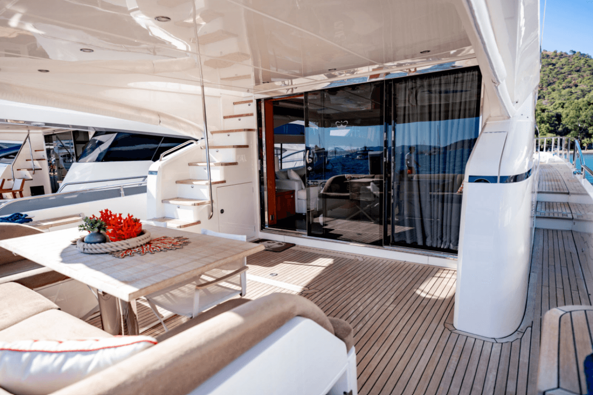 2011 Princess 72 — fotoğraf 4