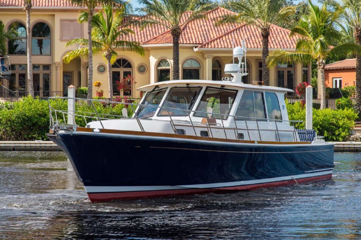 2009 Grand Banks Eastbay 46 SX — photo 2