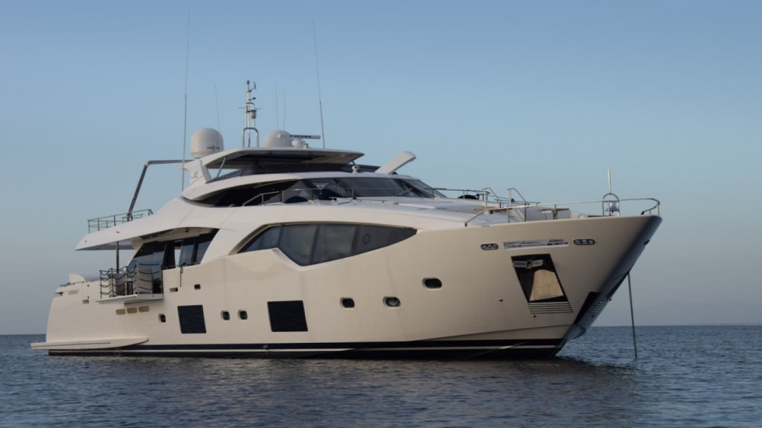 HAPPY 2 — 2016 Ferretti Custom Line 108