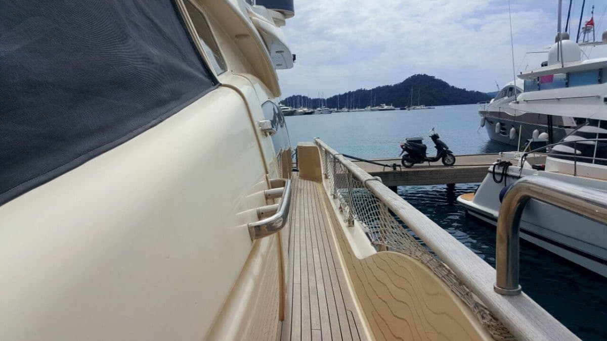 2006 Ferretti 690 FLY — fotoğraf 5