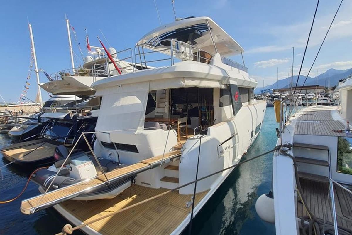 ARUV — 2021 Sirena 64 — fotoğraf 1