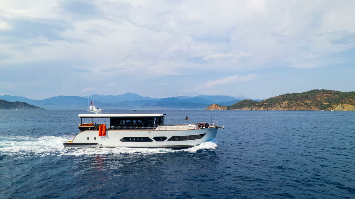 Jr. Simay — 2025 Trawler — photo 3