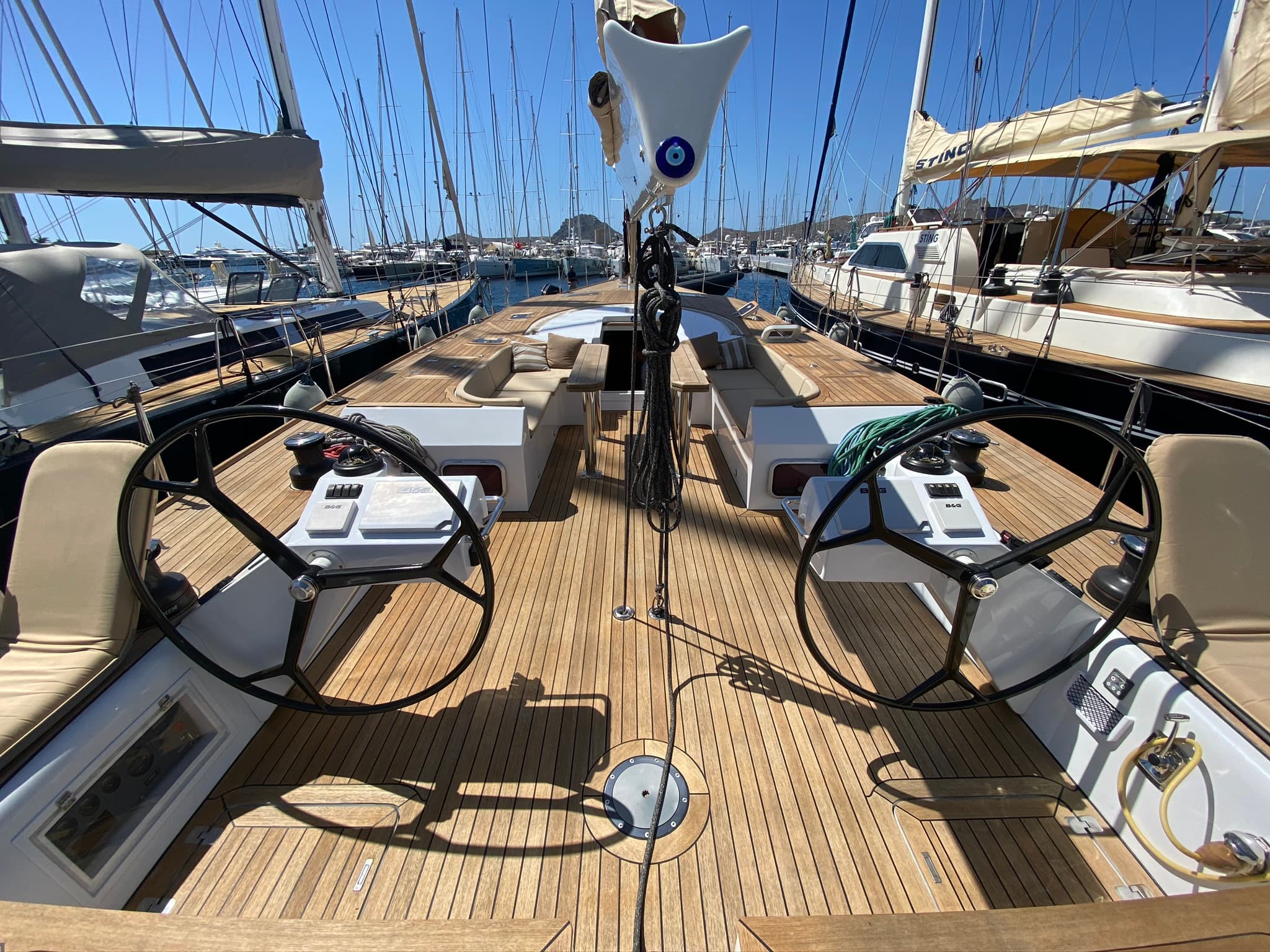 Touche Too — 2015 Wind Seeker 66 Stimson Flush Deck — fotoğraf 3
