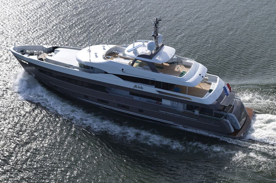 ALIVE — 2014 Heesen 42