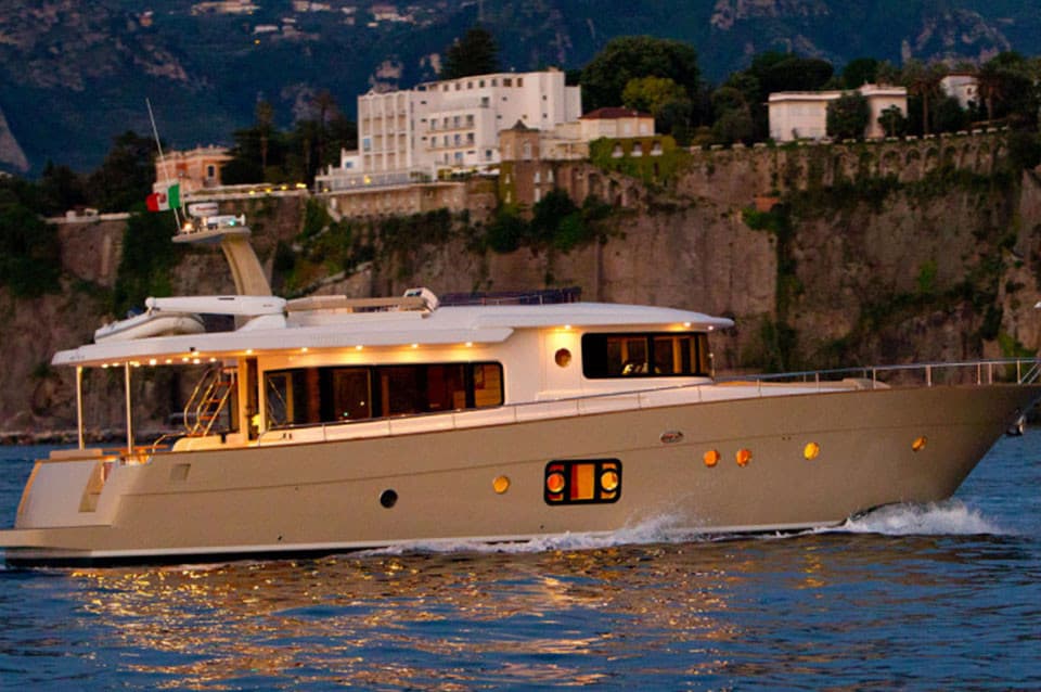 VETRISIA — 2015 Apreamare Maestro 66