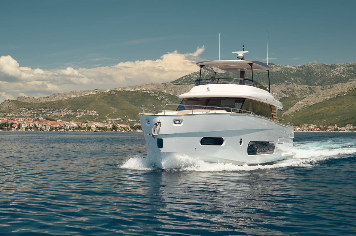 PRINCESS M — 2025 Azimut Magellano 66 — photo 1