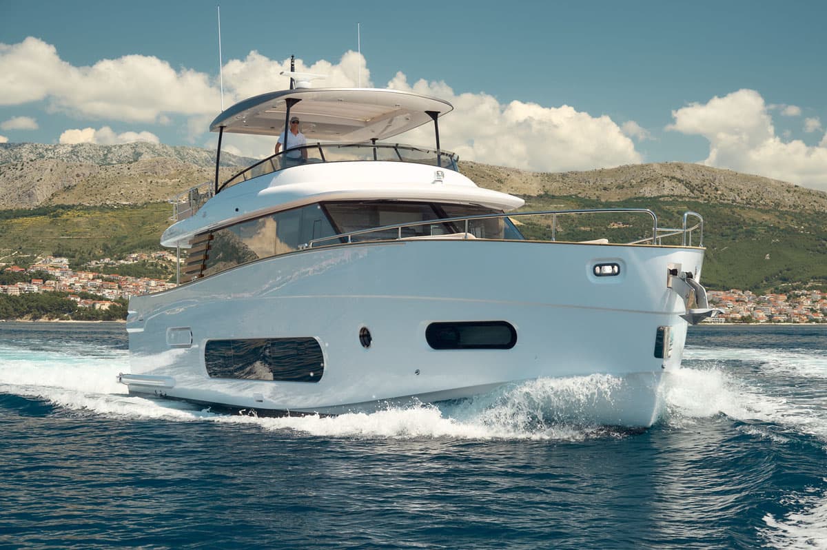 PRINCESS M — 2025 Azimut Magellano 66 — photo 2
