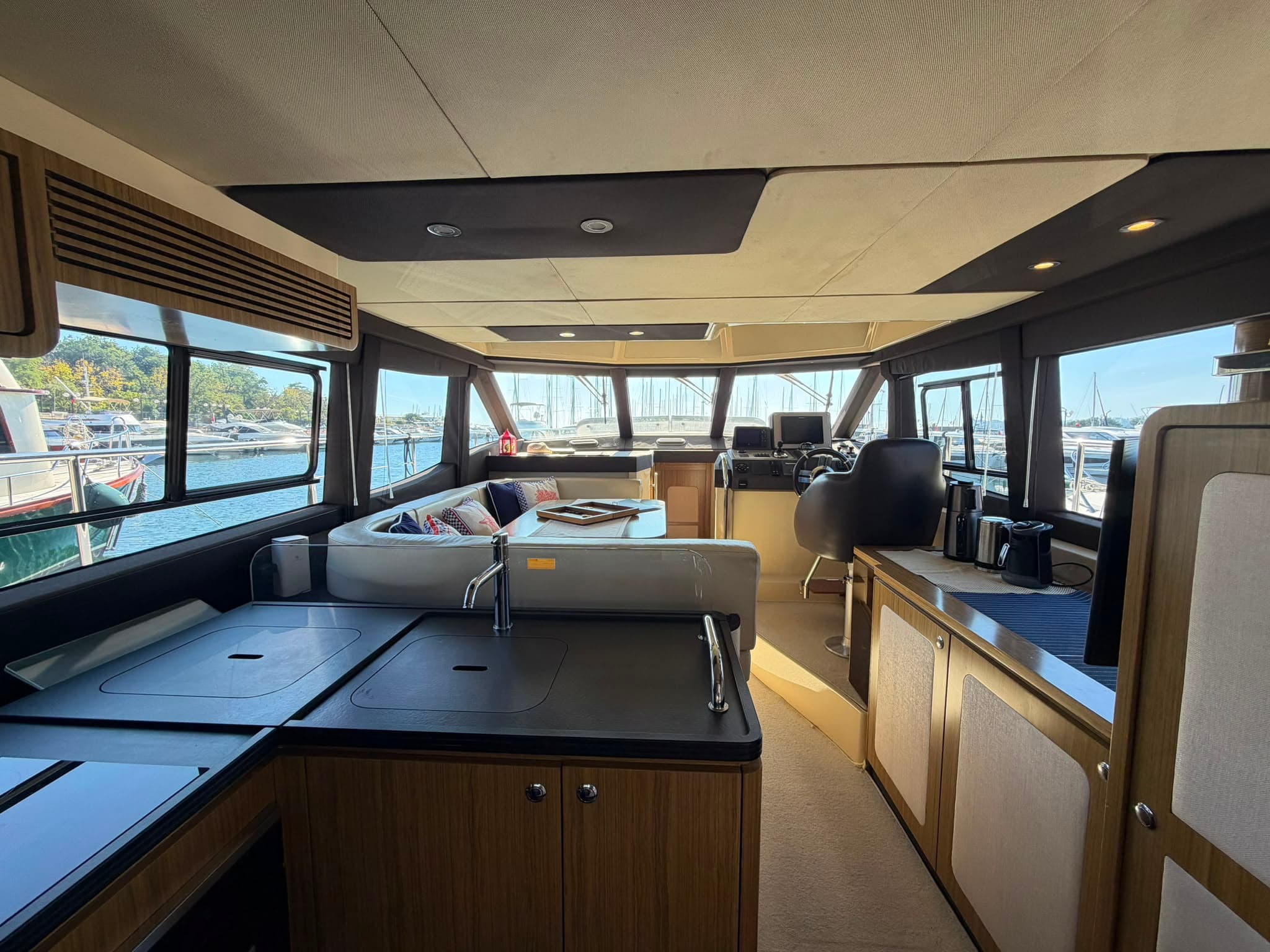 2018 Azimut Magellano 43 Fly — photo 4