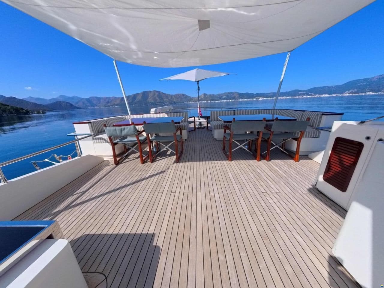 MR WHITE — 2006 Benetti Sail Division — photo 5