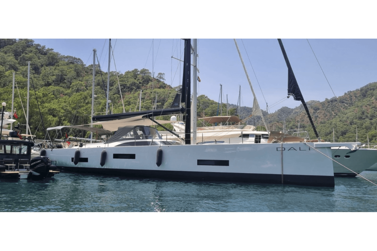 2021 Solaris 64 RS — photo 1
