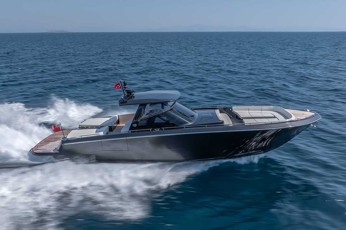 2023 CNM Continental 54 — photo 1