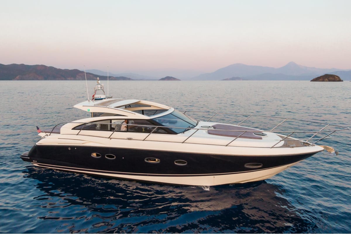 2009 Princess V42 — fotoğraf 1