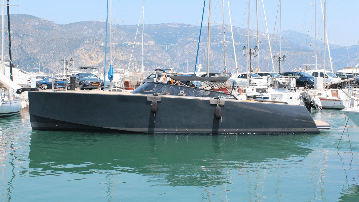 2011 VanDutch 40