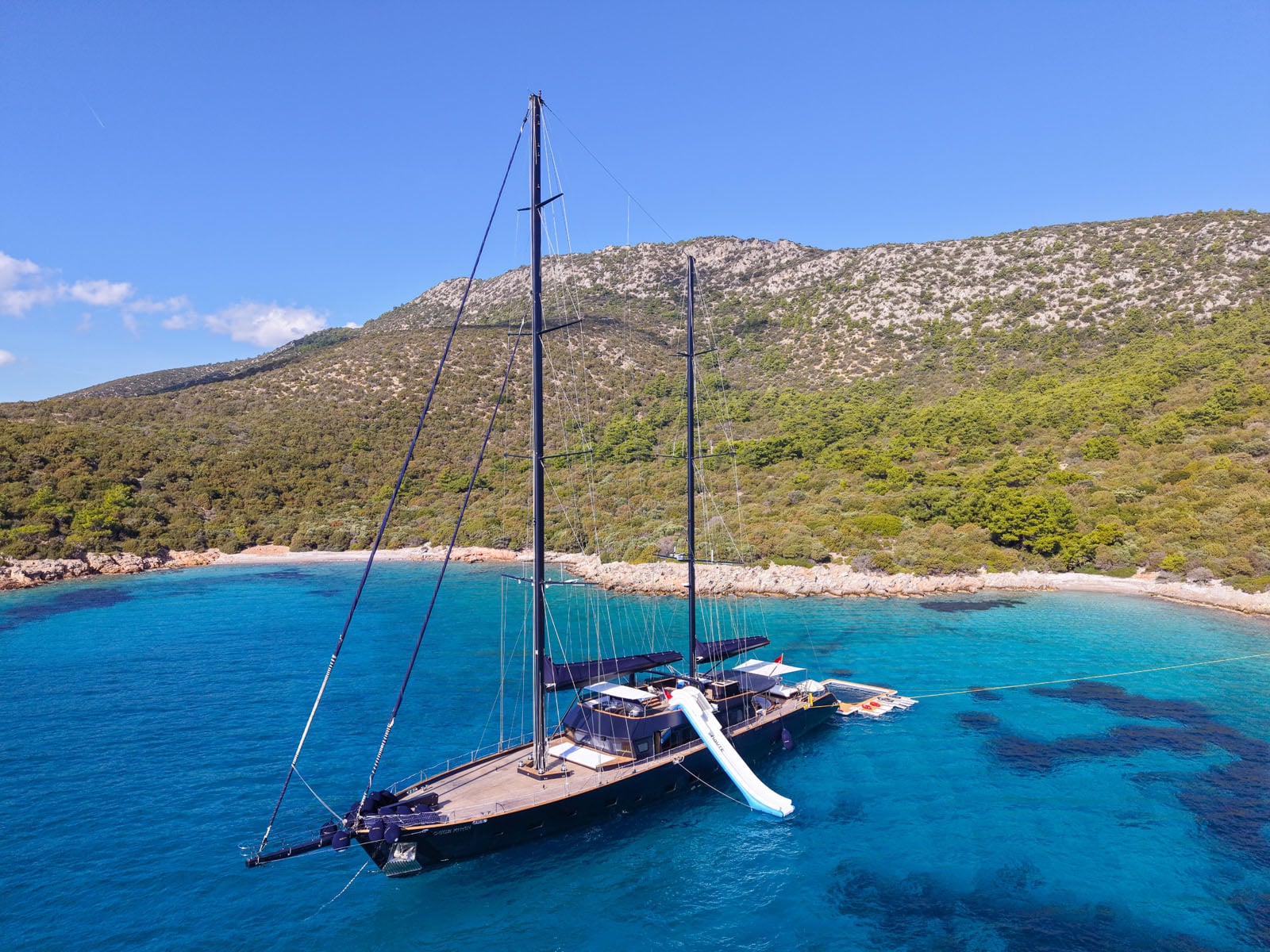 OGUZ KHAN — 2025 Motorsailer — fotoğraf 1