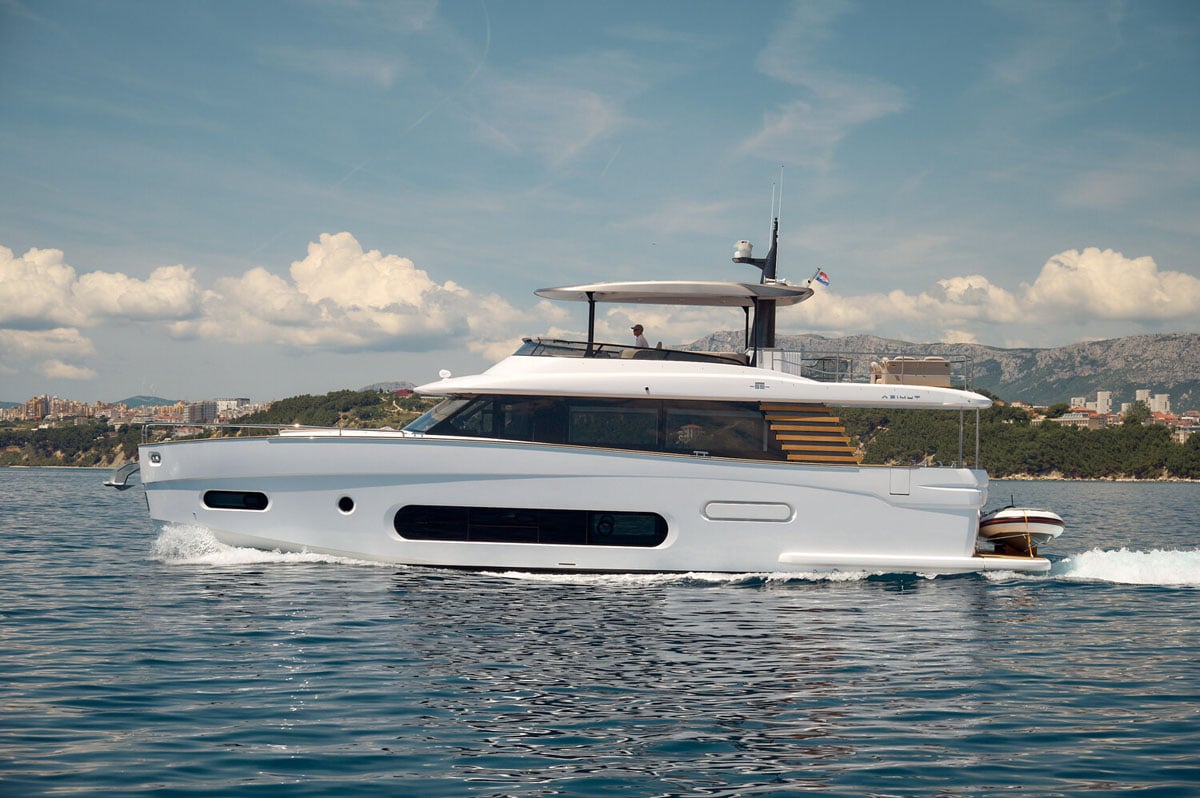 PRINCESS M — 2025 Azimut Magellano 66