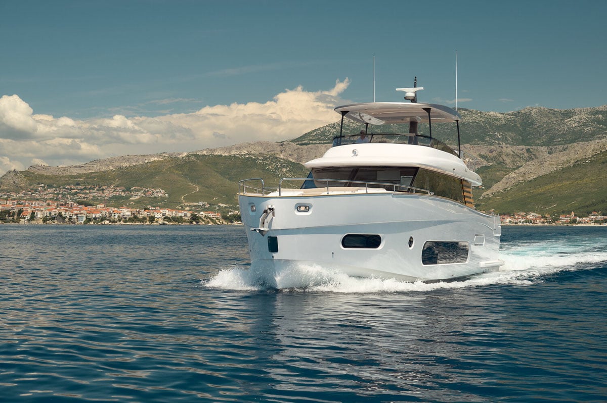PRINCESS M — 2025 Azimut Magellano 66 — photo 1