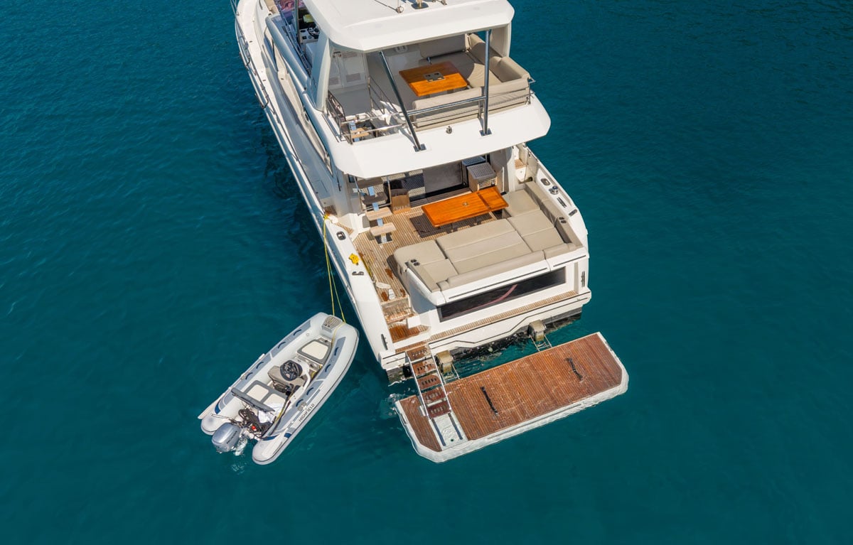 Shaft — 2022 Prestige 590 Fly — photo 1