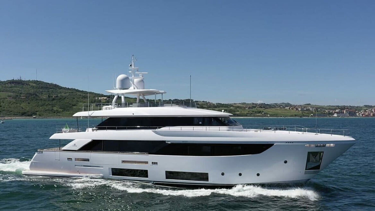 ADELIA — 2021 Ferretti Custom Line Navetta 33