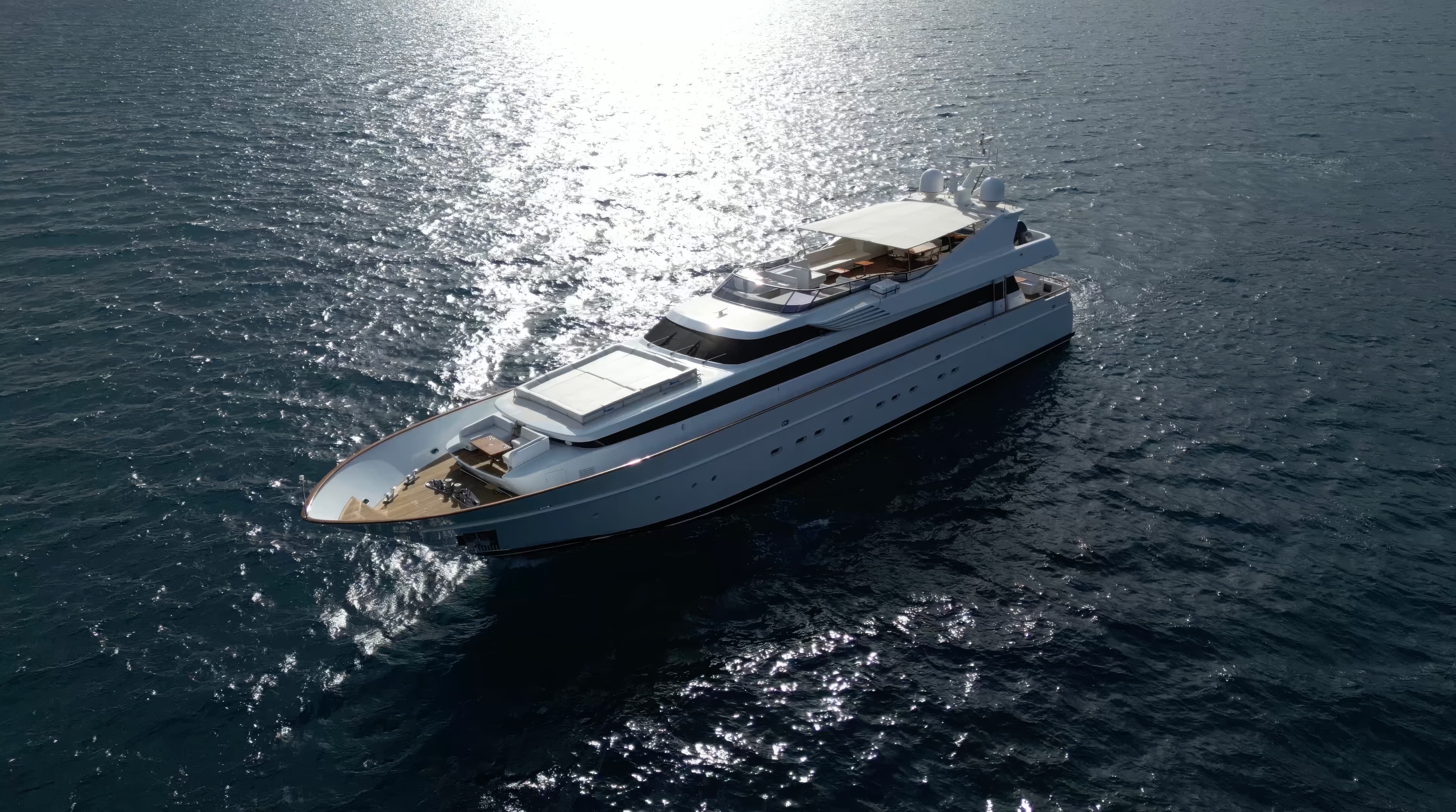 PARSLEY — 2001 Cantieri di Pisa Akhir 125